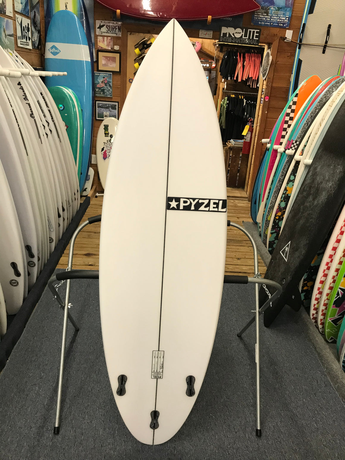 Pyzel 5’10” Ghost